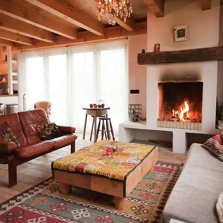 Сasa de vacaciones In Near Forests